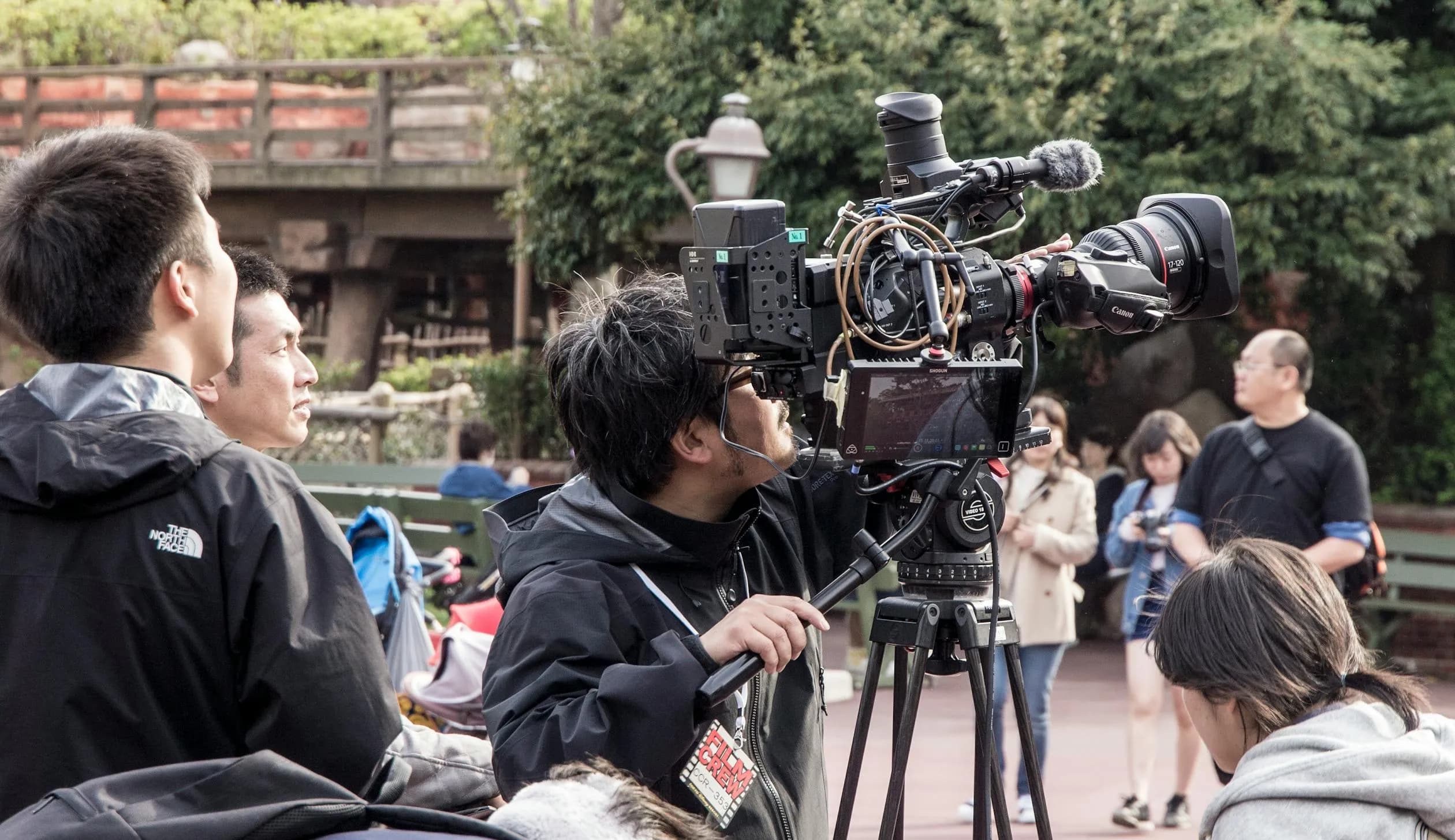 Caméraman qui tourne un clip